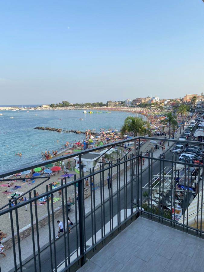 La Mansarda Apartment Giardini Naxos Exterior foto