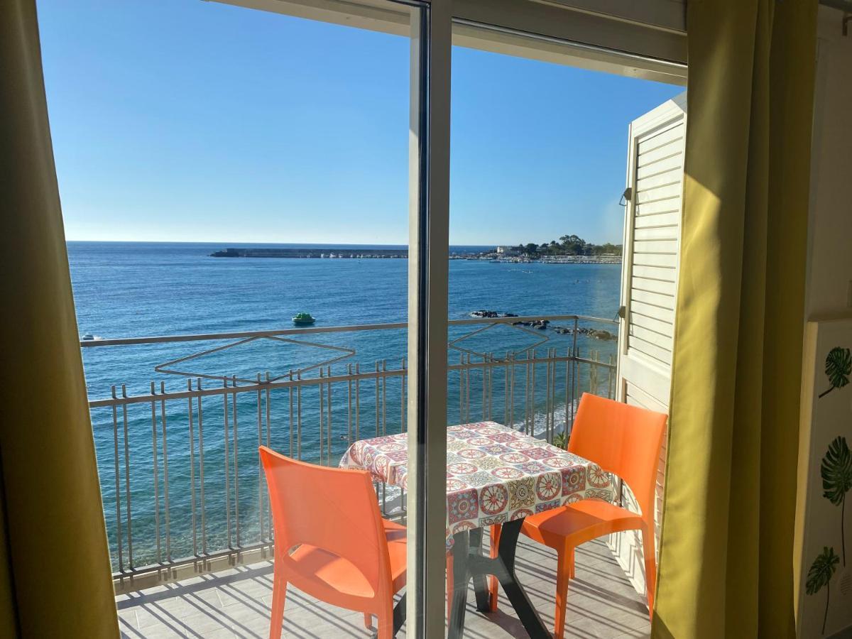 La Mansarda Apartment Giardini Naxos Exterior foto